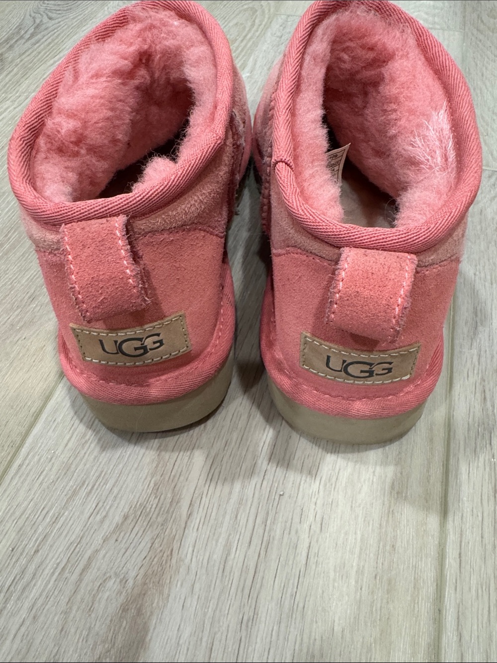 UGG women’s  Coral Pink Suede Plush-Lined Ankle Boots - Picture 2 of 5
